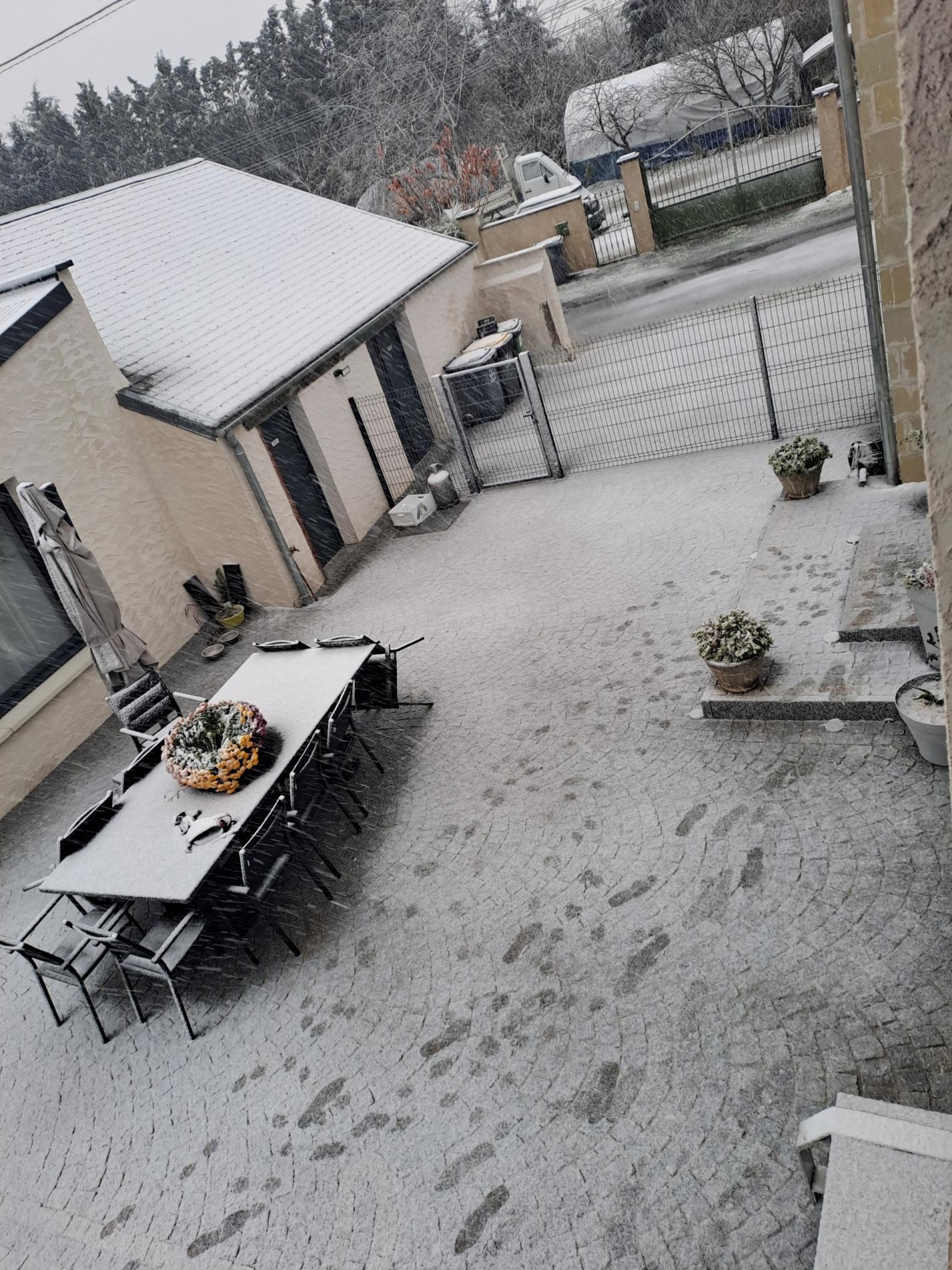 Le domaine sous la neige